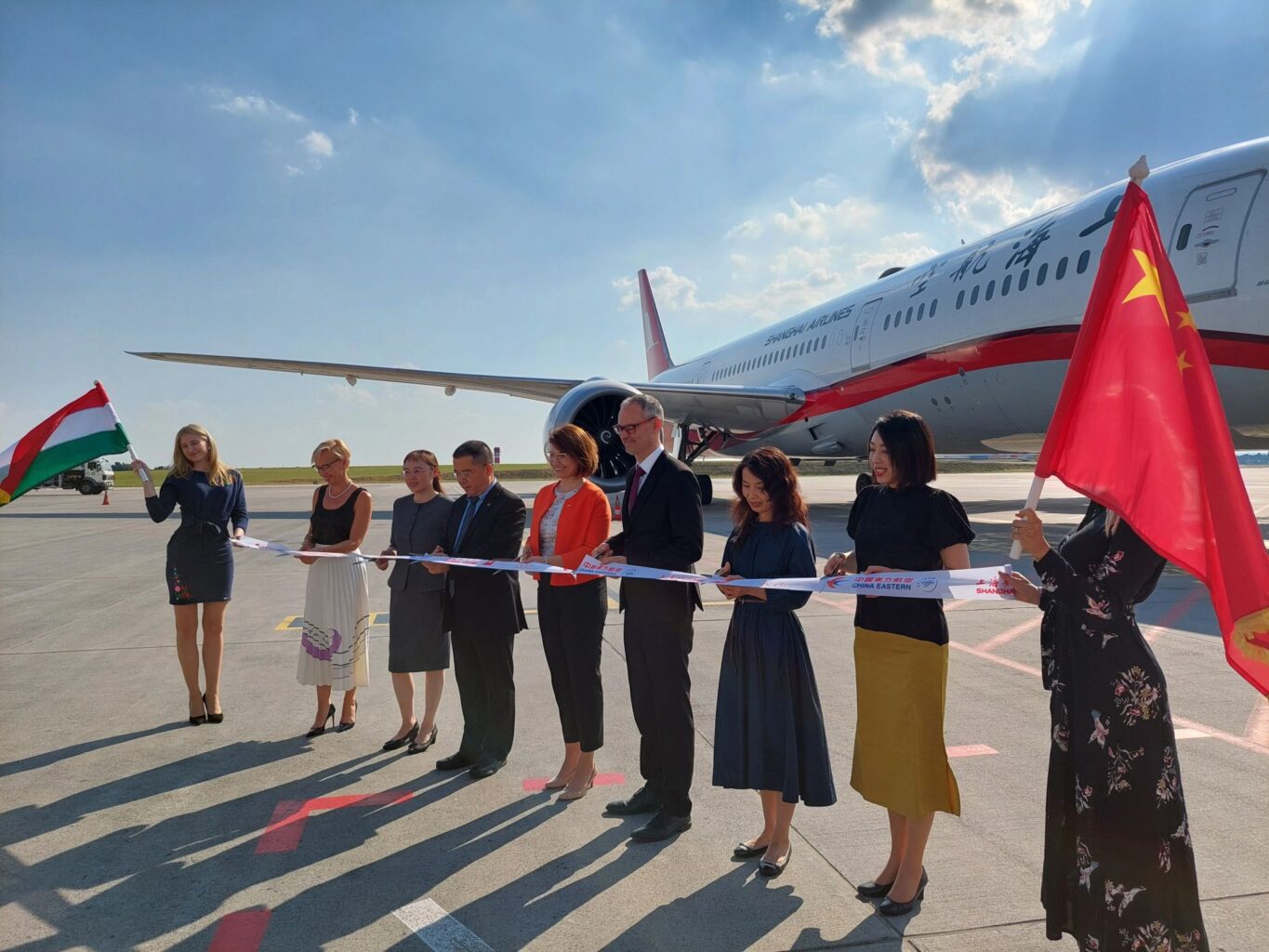 Inauguračný let Shanghai Airlines na linke Budapešt - Xi'an. (c)bud.hu