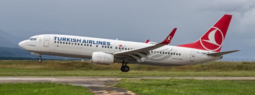 Turkish Airlines Boeing 737-8F2(WL) TC-JVM