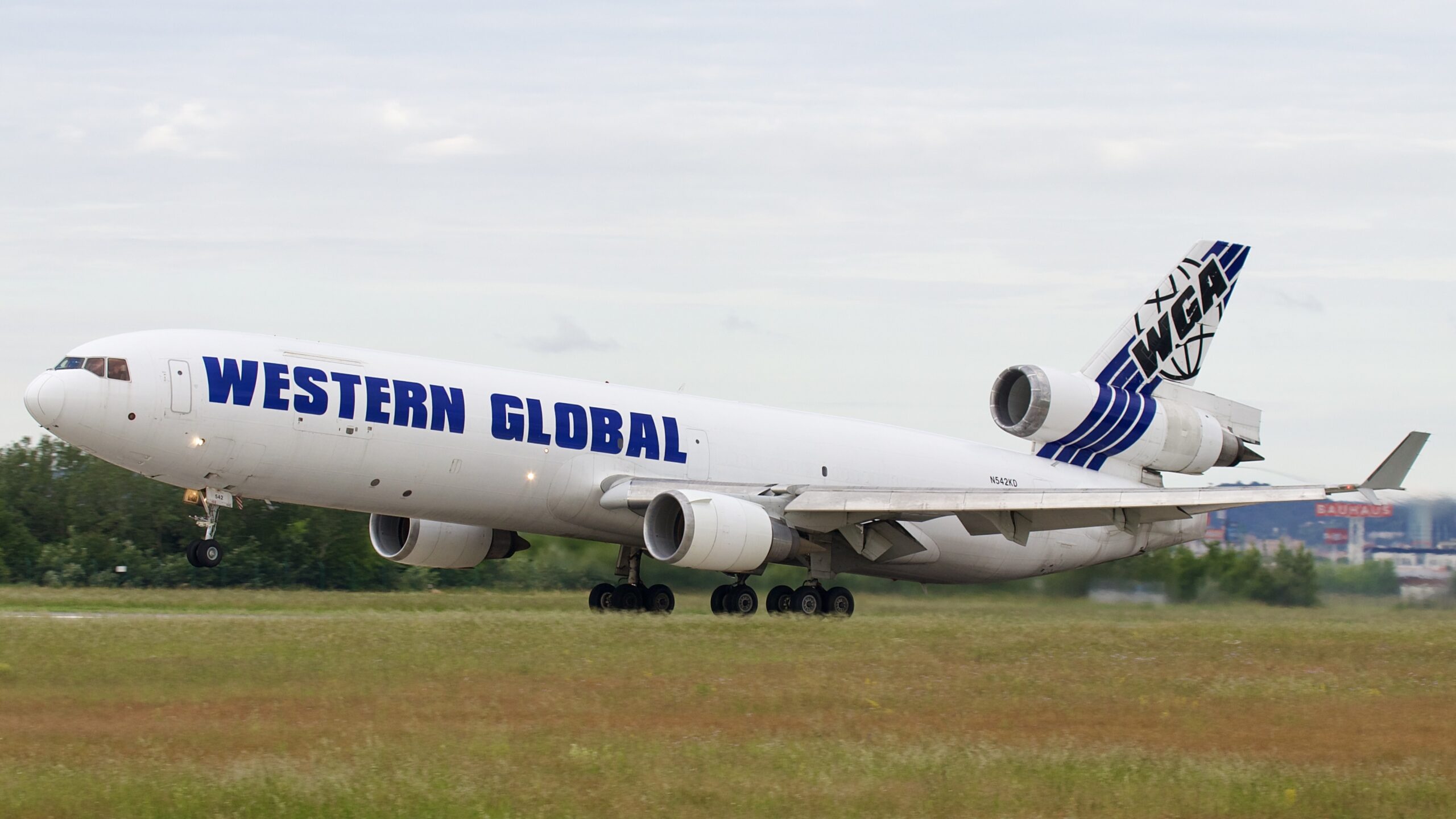 McDonnell Douglas MD-11(F) Western Global Airlines © P. Marianič