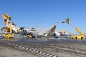 Dreamliner spoločnosti Etihad v špeciálnej livery (c)viennaairport.com